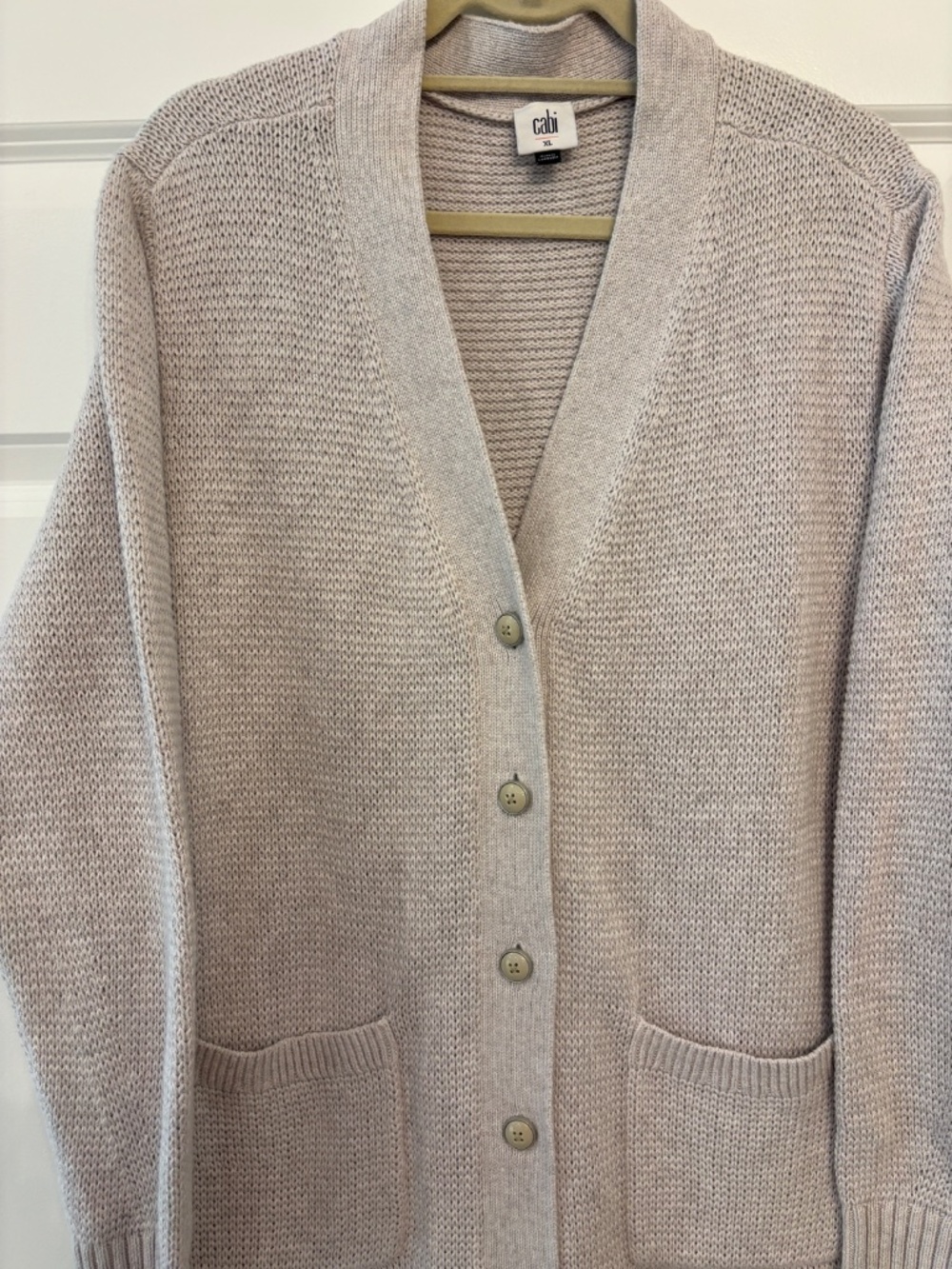 LONG CREAM COLOR V NECK CARDIGAN